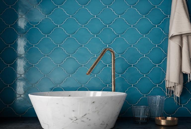 Scale Alhambra Electric Blue Gloss