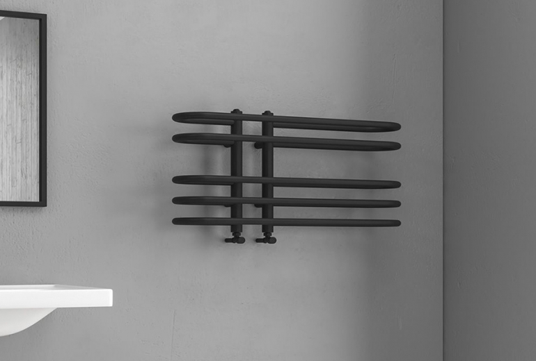 Radiator Dora 70x40 Nero